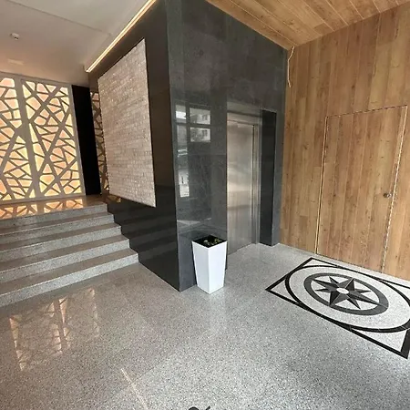 Smart Apartment Mir Varna Exterior photo