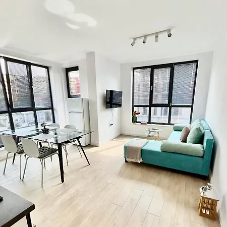 Smart Apartment Mir Varna Exterior photo